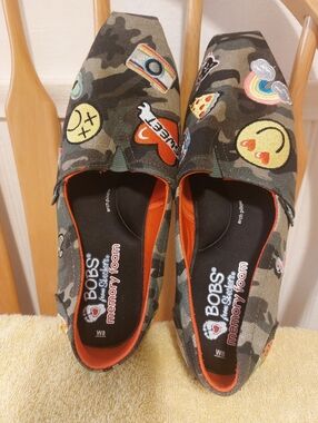 Bobs By Skechers Cameo Size 8